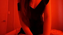 Секс перед вебкамерой с горячей блондинкой в беленьком корсете